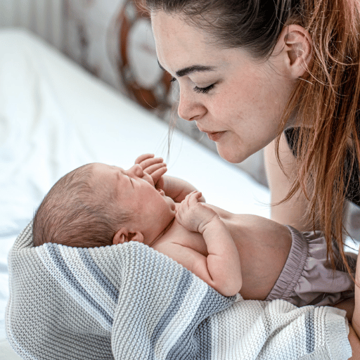 Madre y su bebé. Recuperación postparto con Pilar Somosierra.